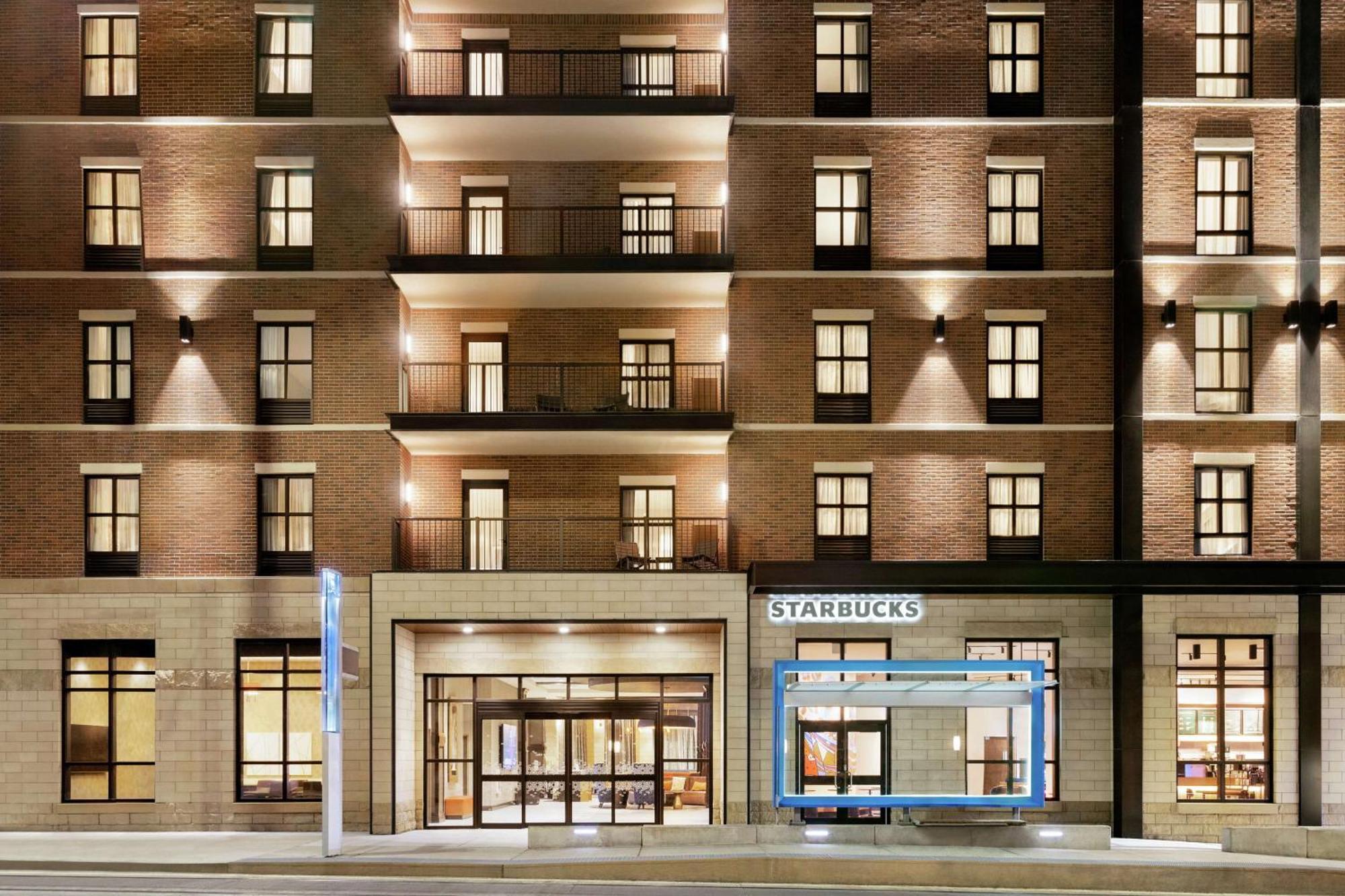Hampton Inn Suites Kansas City Downtown Crossroads Exterior photo